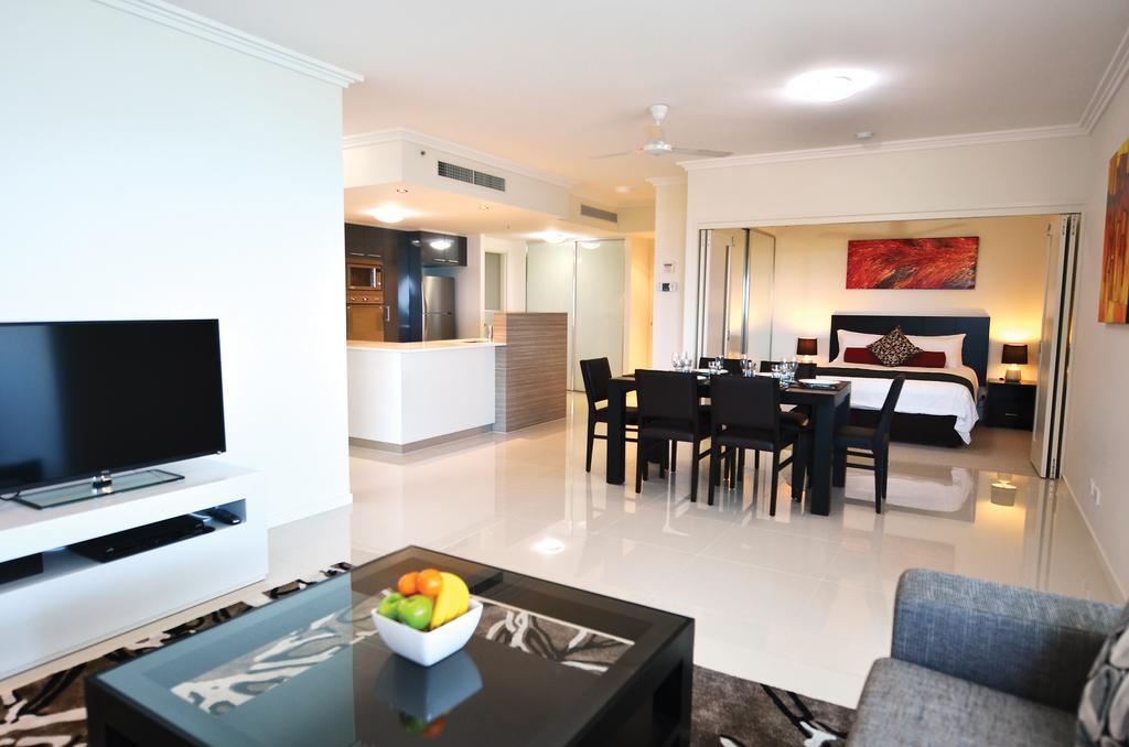 C2 Esplanade Service Apartments Дарвін Номер фото
