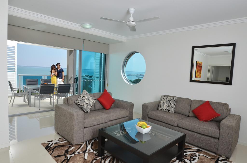 C2 Esplanade Service Apartments Дарвін Номер фото
